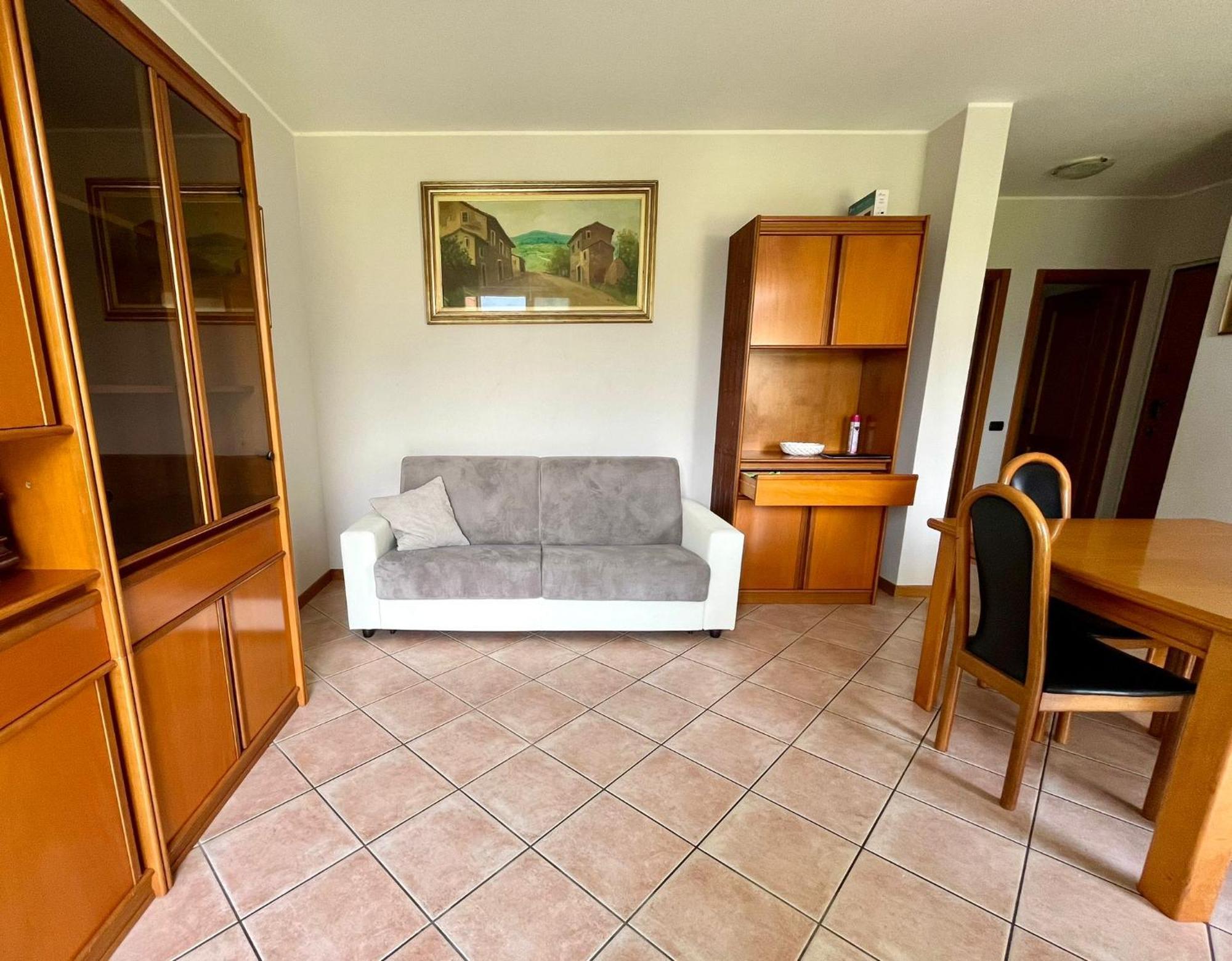 Apartment With Garden And Garage Dongo - Larihome A28 Экстерьер фото